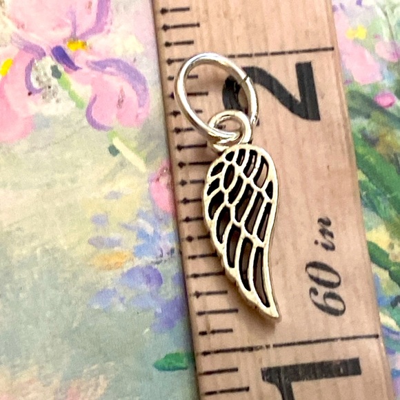 5/$10❤️❤️❤️NEW TIBETAN SILVER Wing CHARM PENDANT - Picture 2 of 2